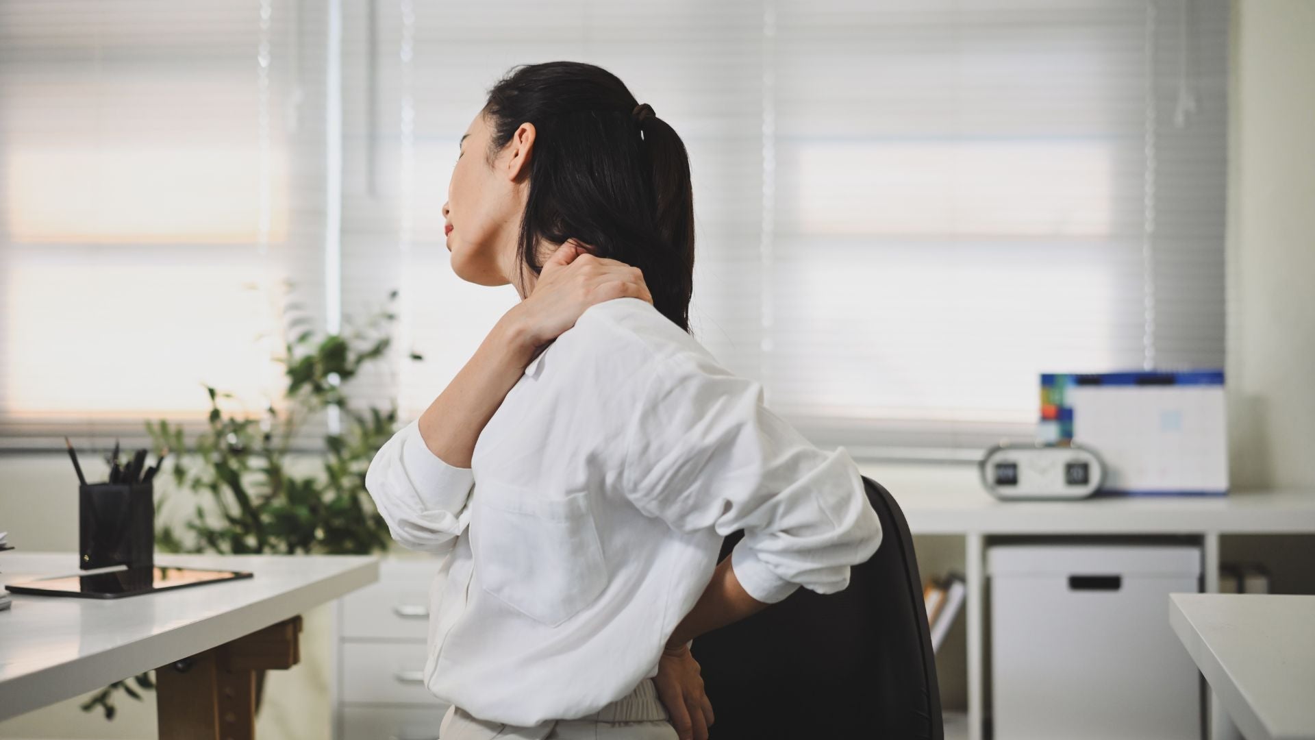 Quelle est la bonne posture au bureau ? Guide complet pour mieux travailler